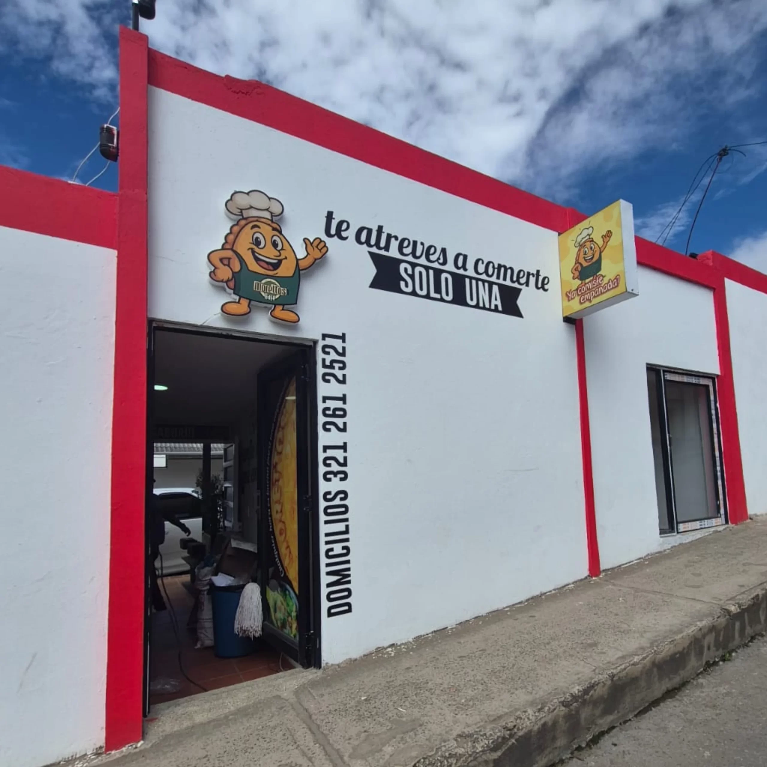 instalacion-acrilico-varkastudio